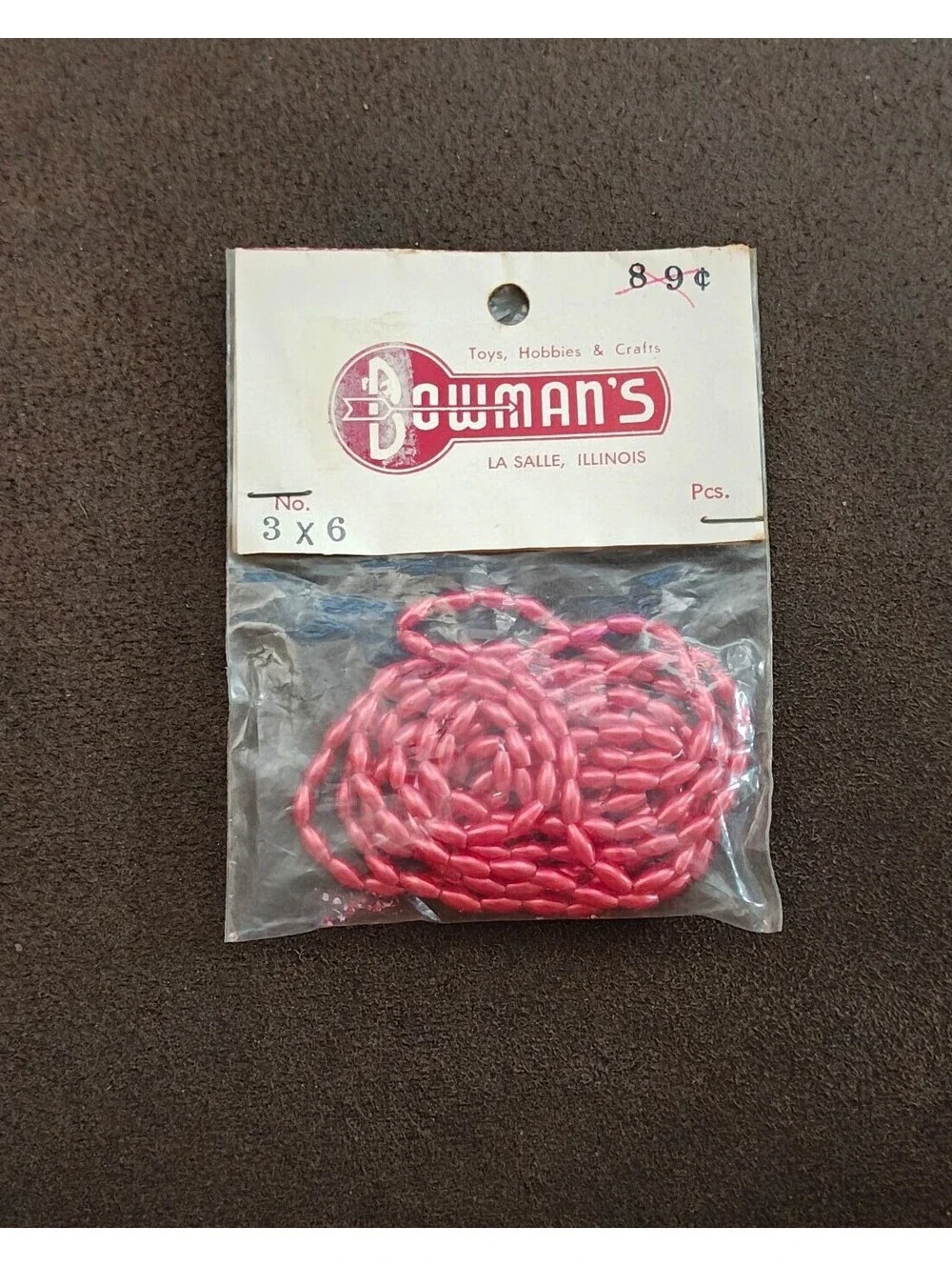 1960s/70s Pack Of Bowman's Brand Plastic Craft Beads From Lasalle Illinois NOS